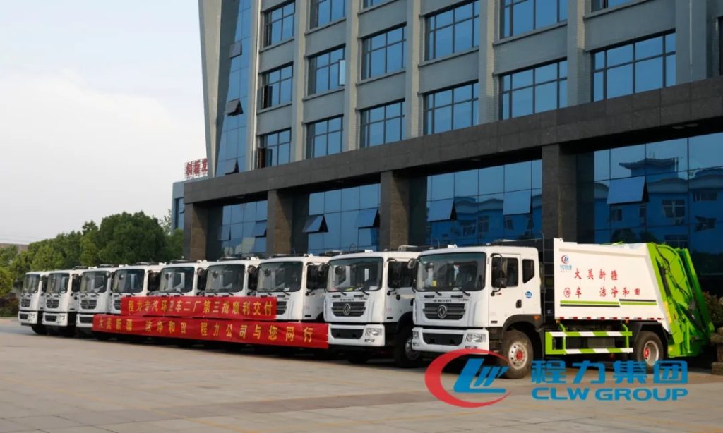 Batch delivery of 12m3 compressed garbage truck