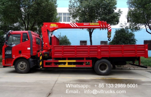 FAW 8t truck mounted crane