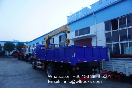 Foton truck mounted crane