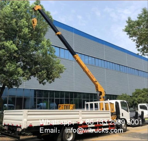 ISUZU elf truck with crane