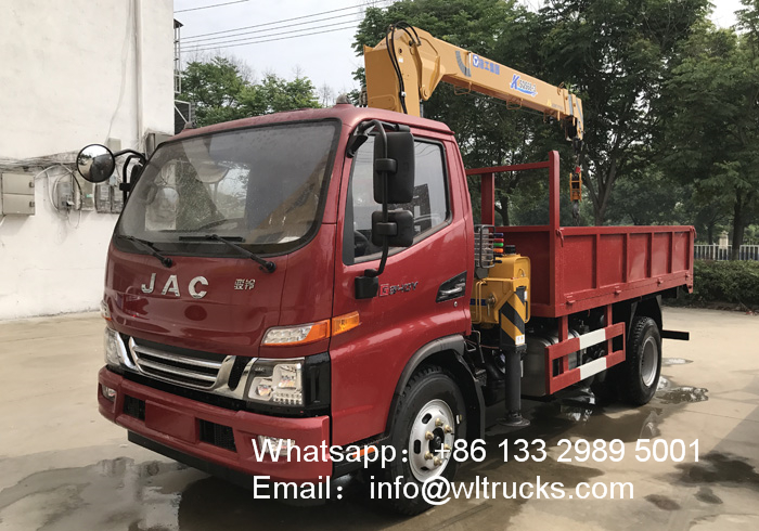 JAC 3 ton crane trucks