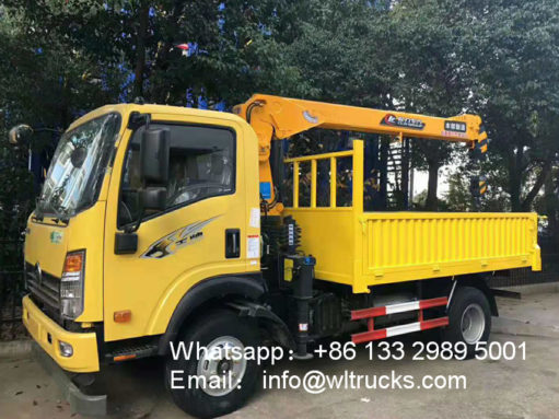 Sinotruk crane truck