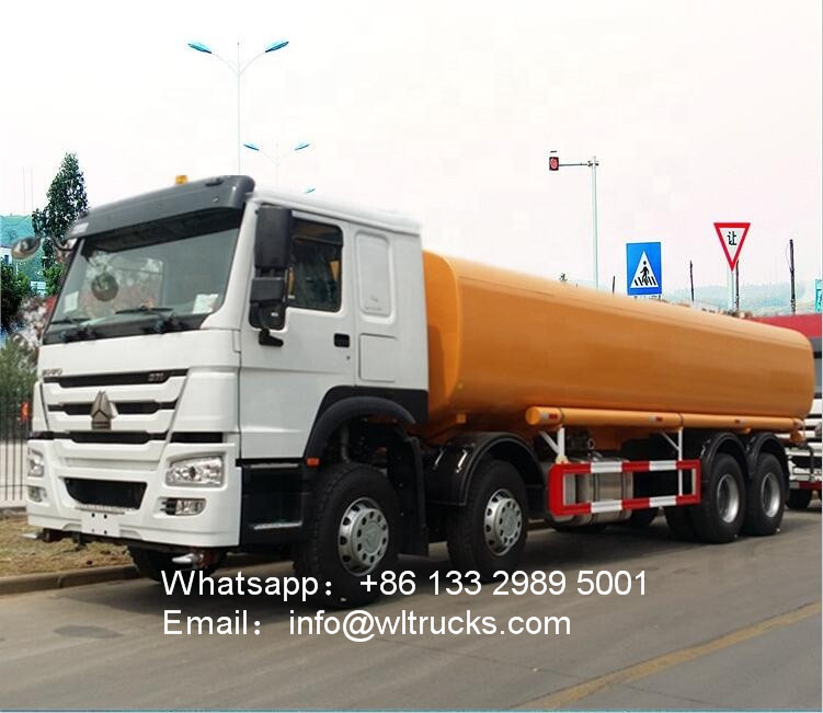 Sinotruk howo 8x4 30 ton water tanker truck