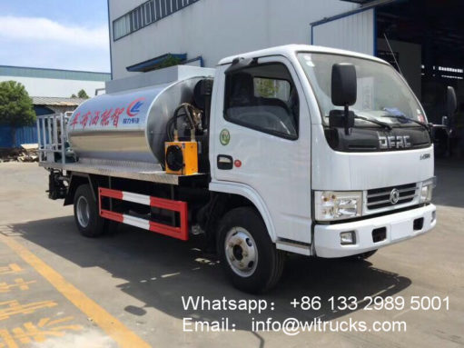 4000liters asphalt sprayer truck