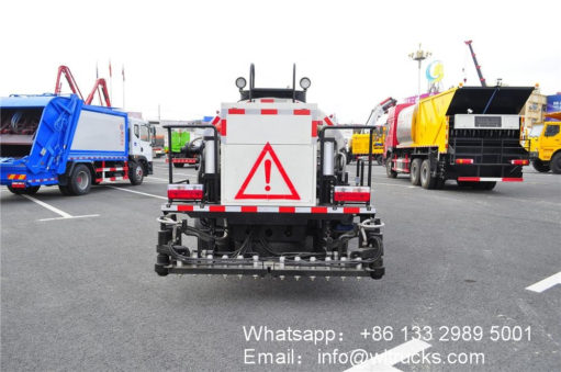 4000liters asphalt truck