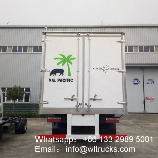 DFAC 20ft freezer refrigerated truck