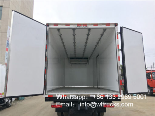 Dongfeng 8 ton 20ft refrigerated trucks