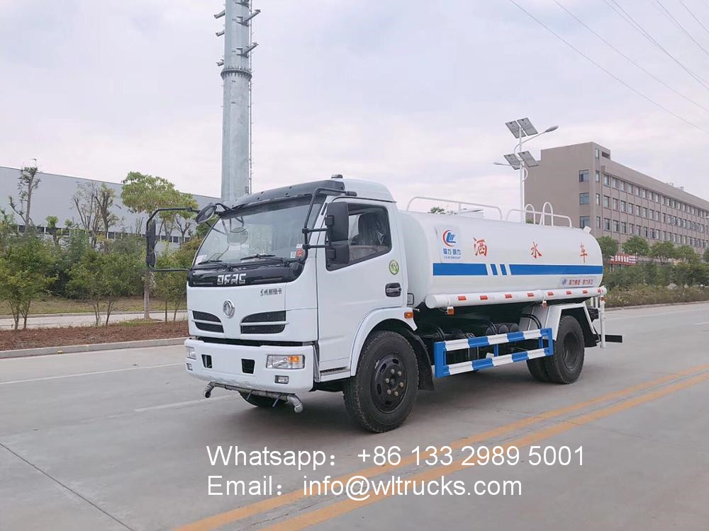 Dongfeng 8 ton water tank truck