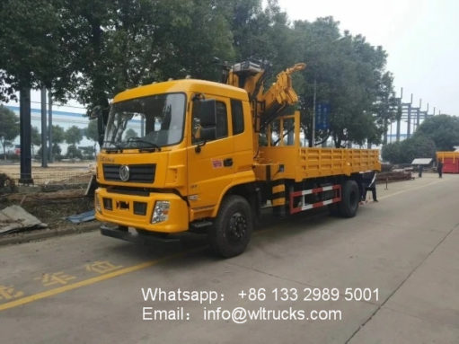 Dongfeng Folding Arm hydraulic crane truck