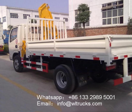 Dongfeng folding arm truck mounted crane