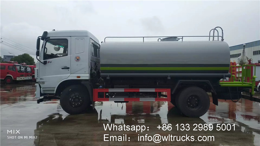 Dongfeng water tank truck picture