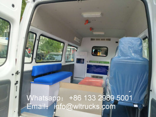 Ford Transit V348 ambulance