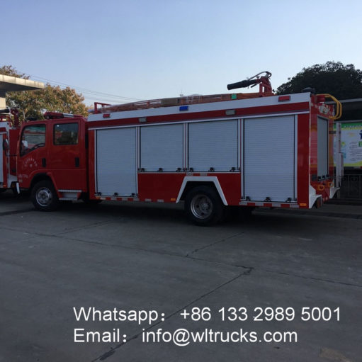 ISUZU ELF Foam fire truck