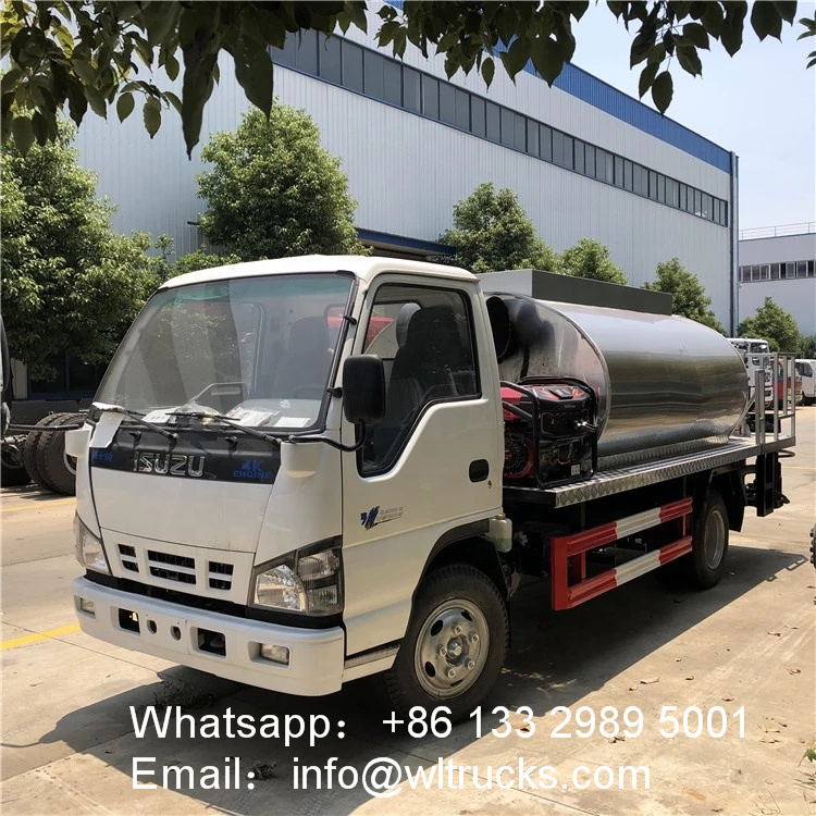 Japan ISUZU 6000L asphalt spray truck