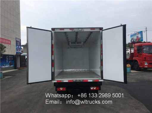 IVECO yuejin 2 ton refrigerator van trucks