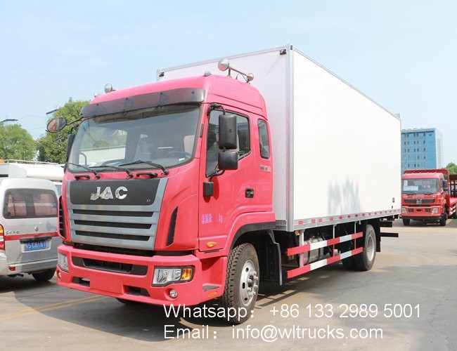 JAC Gerfa 6.8m refrigerated truck oblique