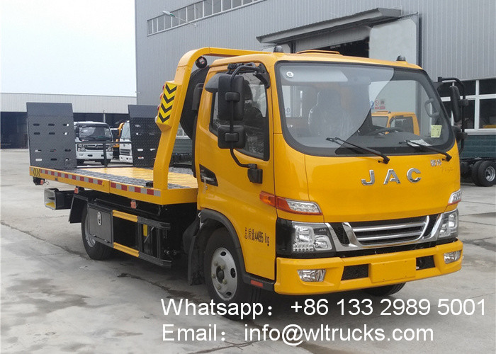 JAC Junling V5 one-to-two wrecker truck