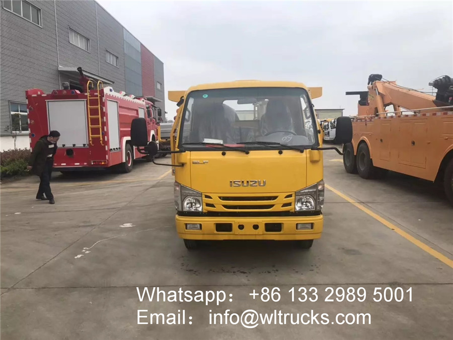 Janpan ISUZU Euro VI 3 ton flat wrecker tow truck