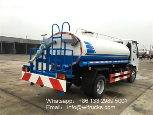 Japan isuzu water tank truck