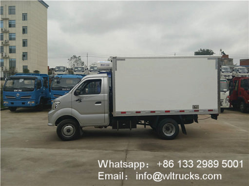 Sinotruk freezer truck