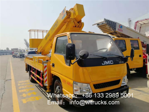 Straight arm aerial platform truck