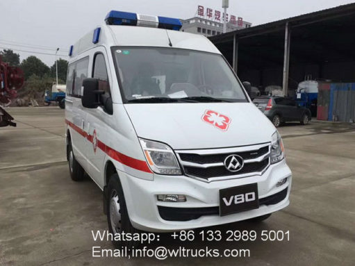 SAIC Maxus short wheelbase siren ambulance vehicle