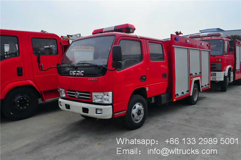 DFAC 3000L small water tank fire truck