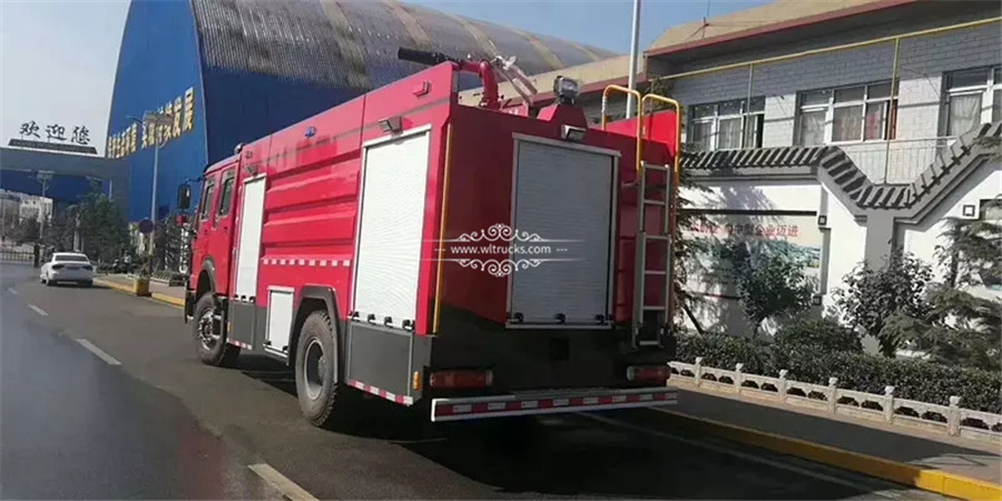 10000L water foam fire truck