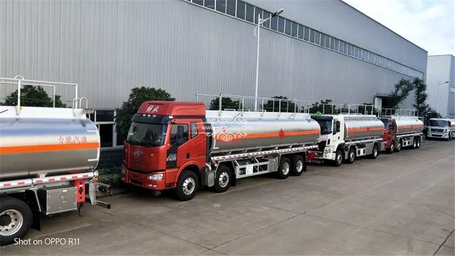 12 wheel Aluminum alloy oil tank truck