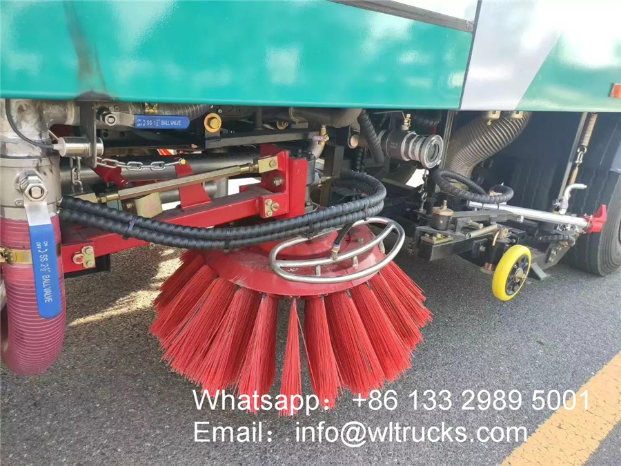 16 ton road washing sweeper truck