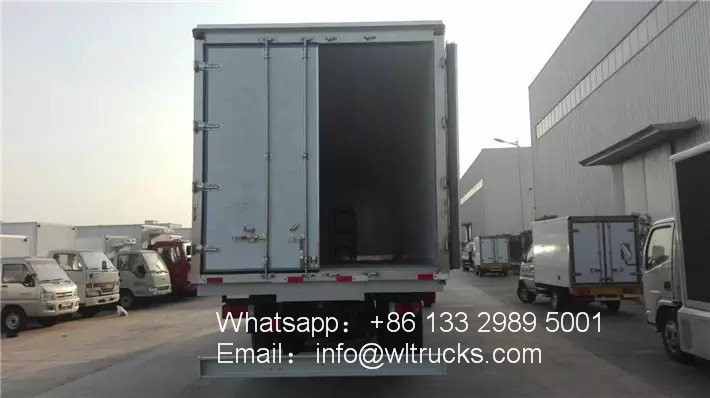20 ton refrigerated truck