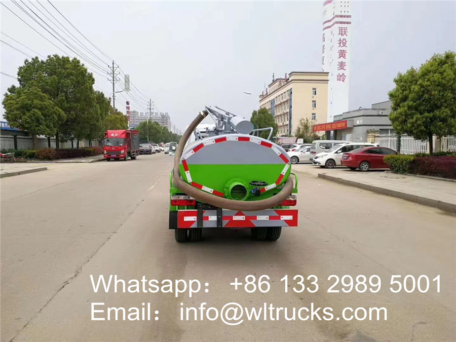 2500liters small Toilet suction truck