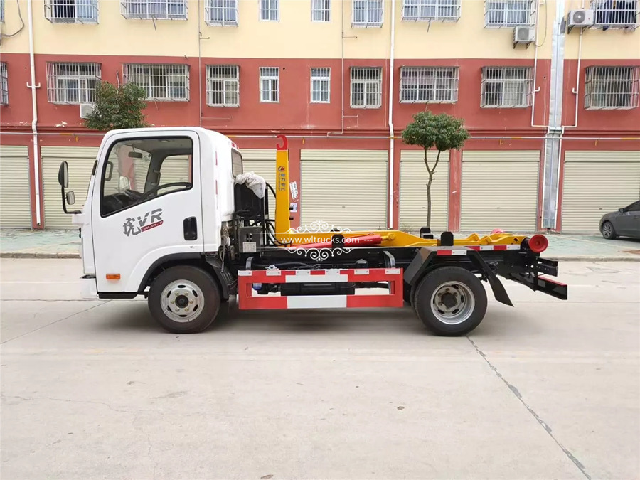 3cbm hook arm garbage truck