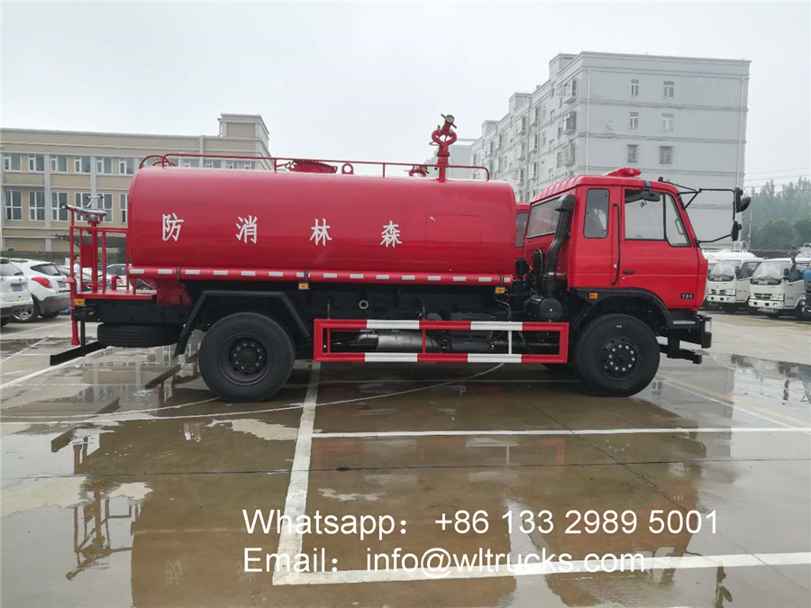 4WD fire water tank truck
