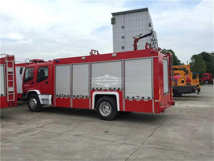 4x2 ISUZU water Foam fire truck