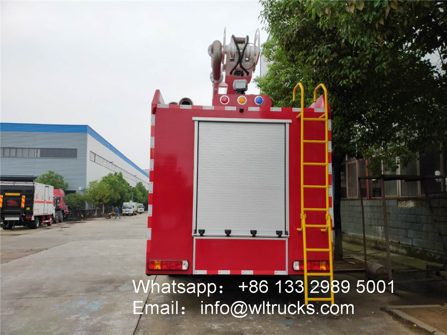 6x4 Elevation jetting fire truck