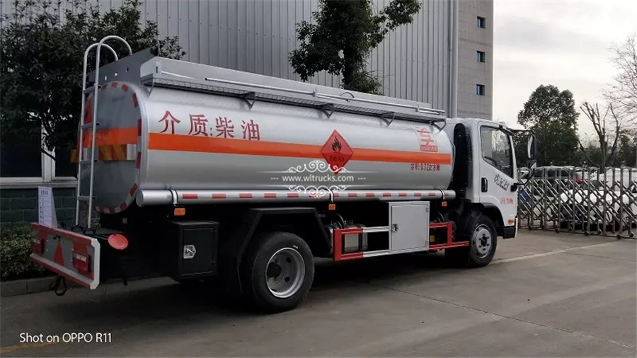 8 ton oil tanker truck