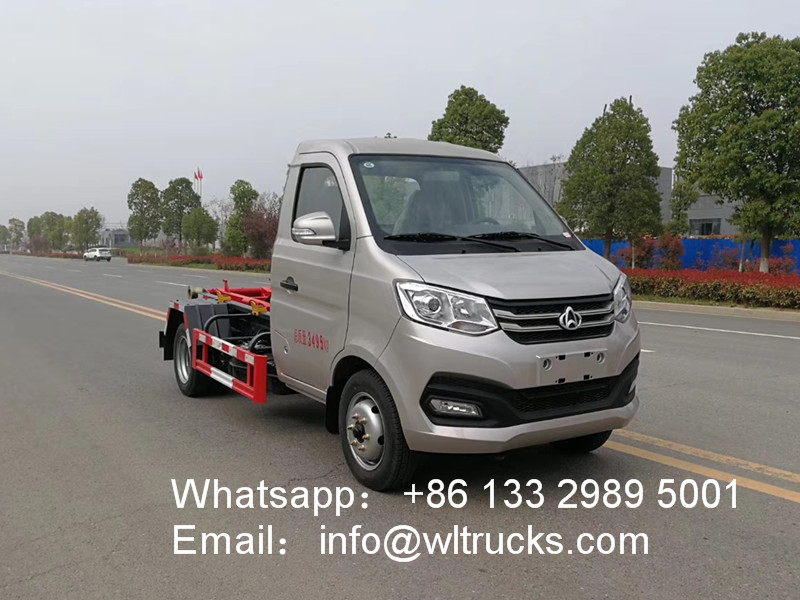 Changan Small hook arm garbage truck