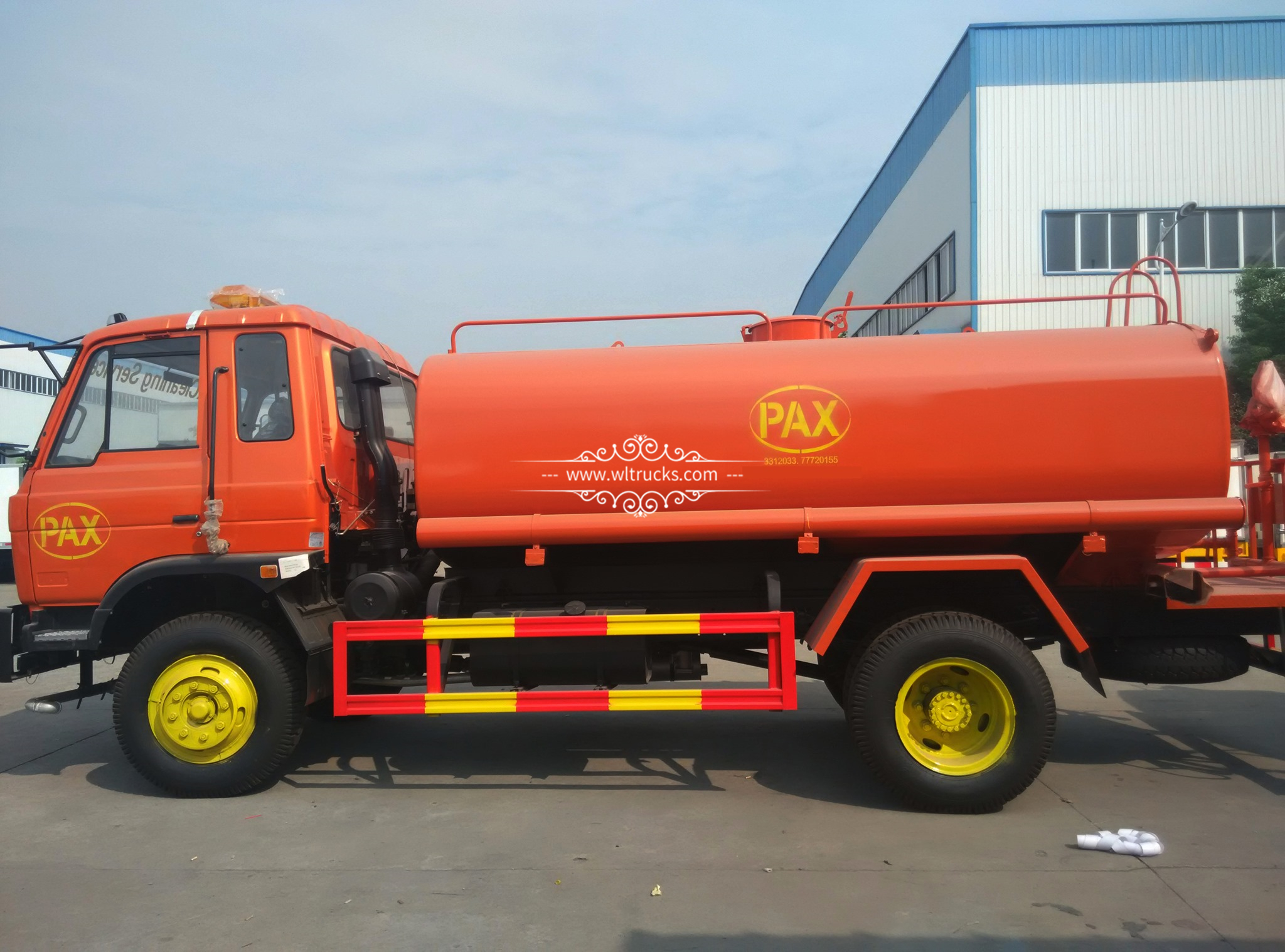 Dongfeng 10000 Liters water Sprinkler trucks