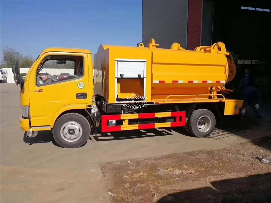 Dongfeng 5 tons Cleaning sewage suction truck