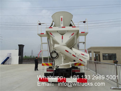 Dongfeng cement mixing truck