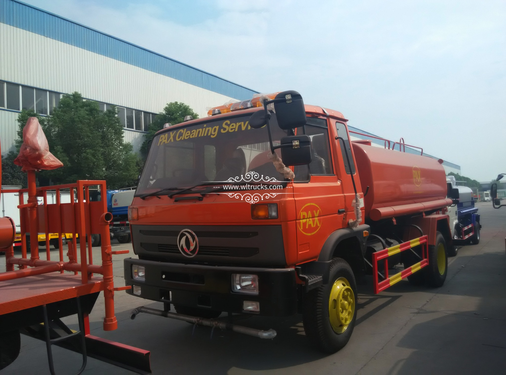 Dongfeng water Sprinkler truck
