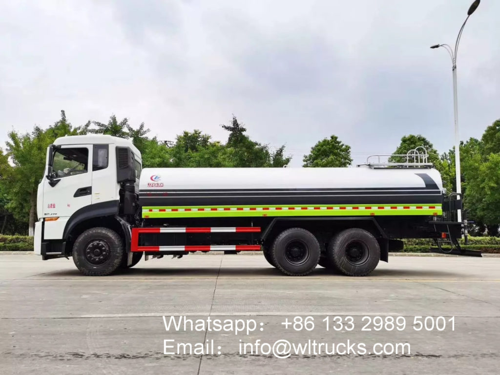 Dongfeng water tank truck