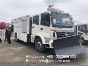 Foton Auman Water tank fire truck with snow shovel