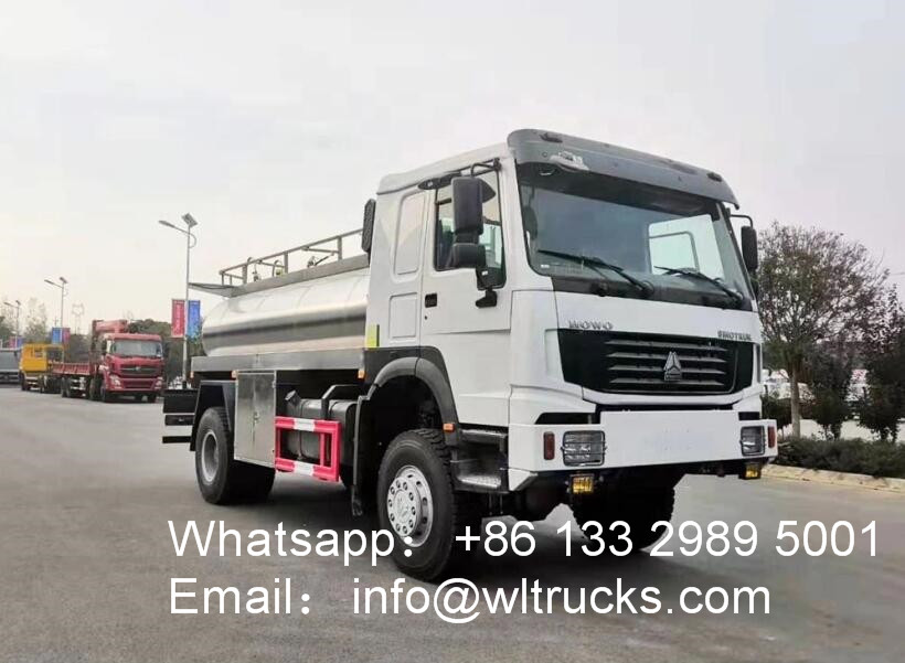 4x4 Sinotruk Howo 8 ton to 15 ton Fresh Farm Milk Transport Truck