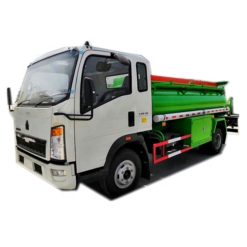 HOWO 5 ton mobile fresh milk tank truck