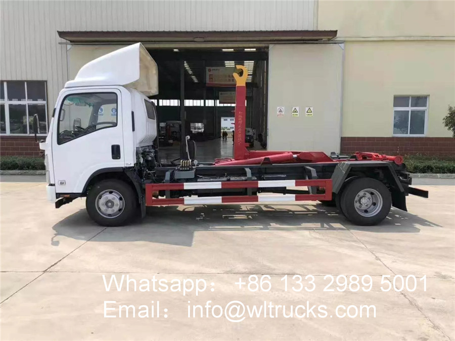 ISUZU ELF 6 ton to 8 ton Hook arm garbage trucks