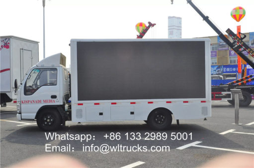 ISUZU led mobile truck