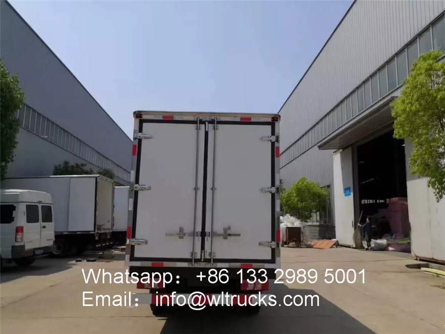 JAC 3 ton freezer Trucks