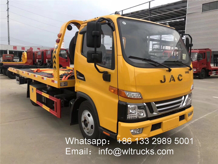 JAC tow truck